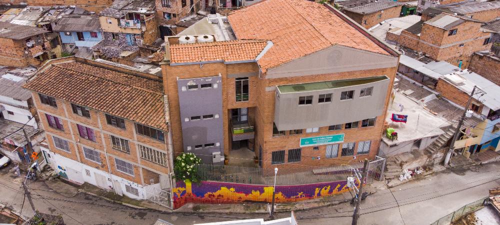 Las casas de cultura de Popular y Santa Elena abren sus puertas 